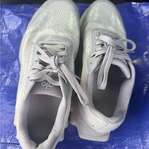 Alo Light Gray Athletic Sneakers